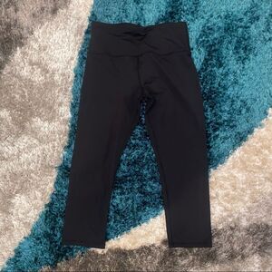 Kyodan | Black high waisted cropped leggings | Medium